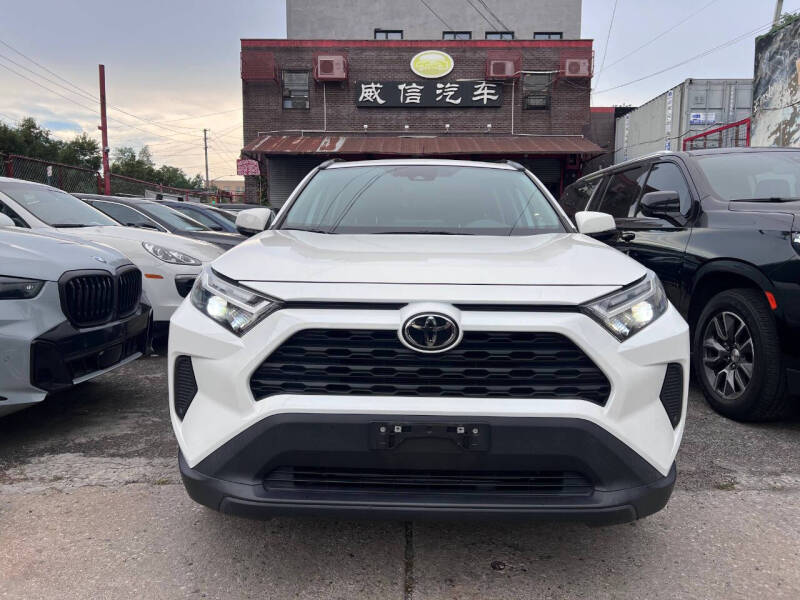 2022 Toyota RAV4 XLE