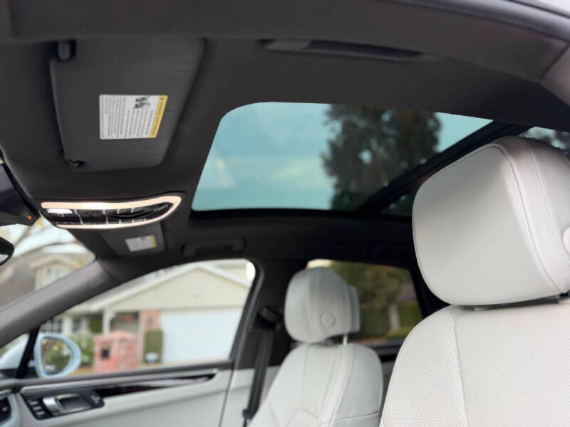 2017 Porsche Macan S