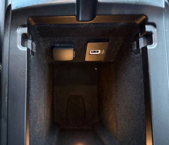 2019 Lincoln Nautilus Select