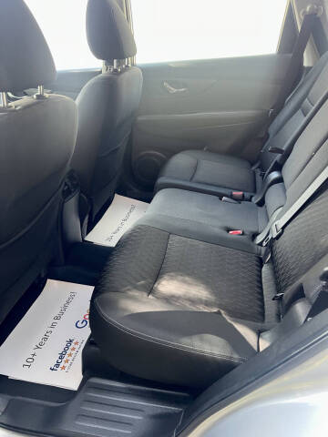 2020 Nissan Rogue SV