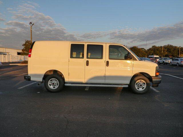 2024 GMC Savana 2500