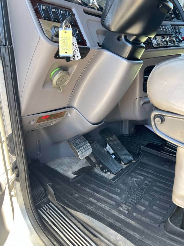 2014 Peterbilt 388