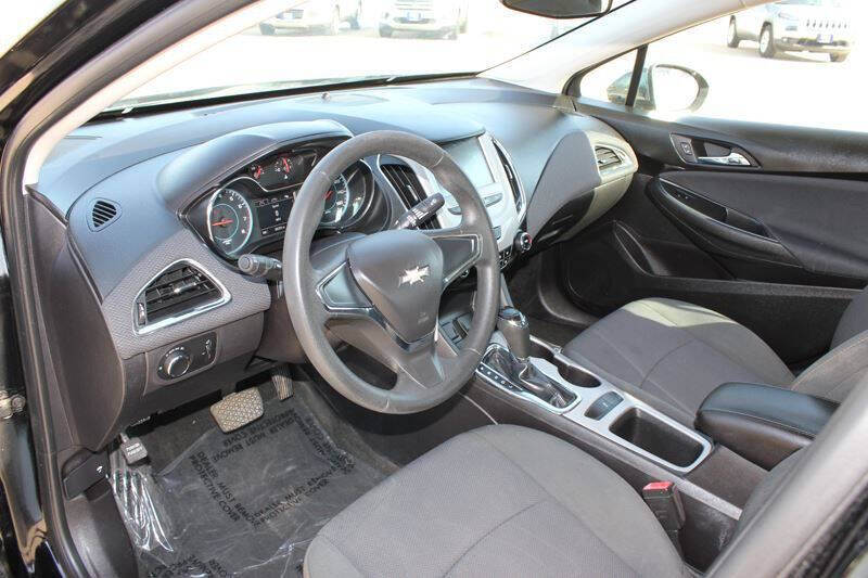 2017 Chevrolet Cruze LS Auto