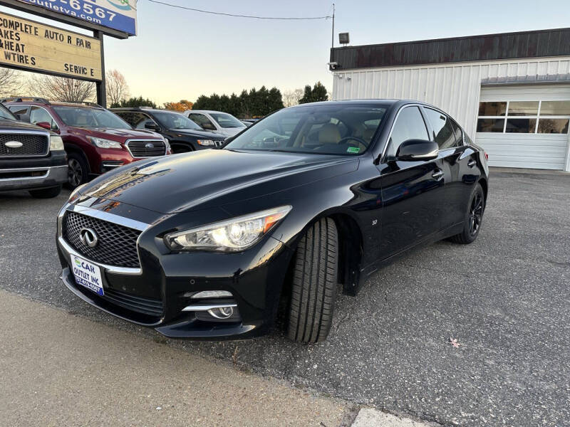 2015 INFINITI Q50 Premium's photo