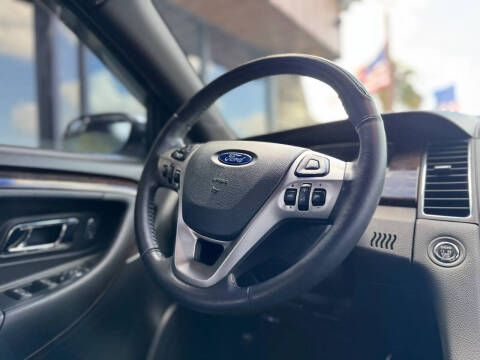 2015 Ford Taurus Limited