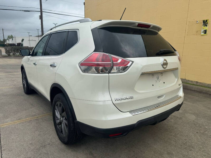 2016 Nissan Rogue SL