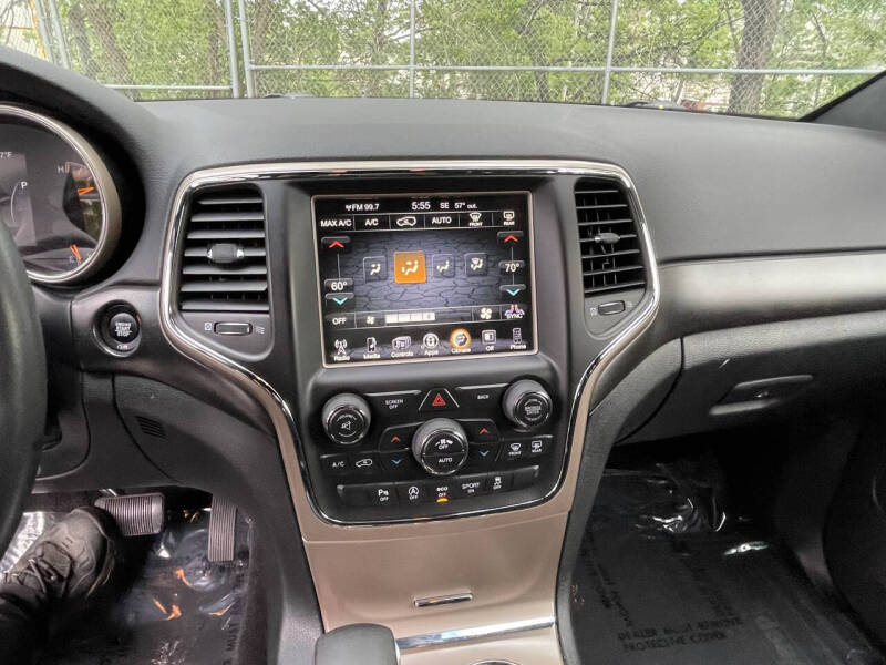 2017 Jeep Grand Cherokee Laredo