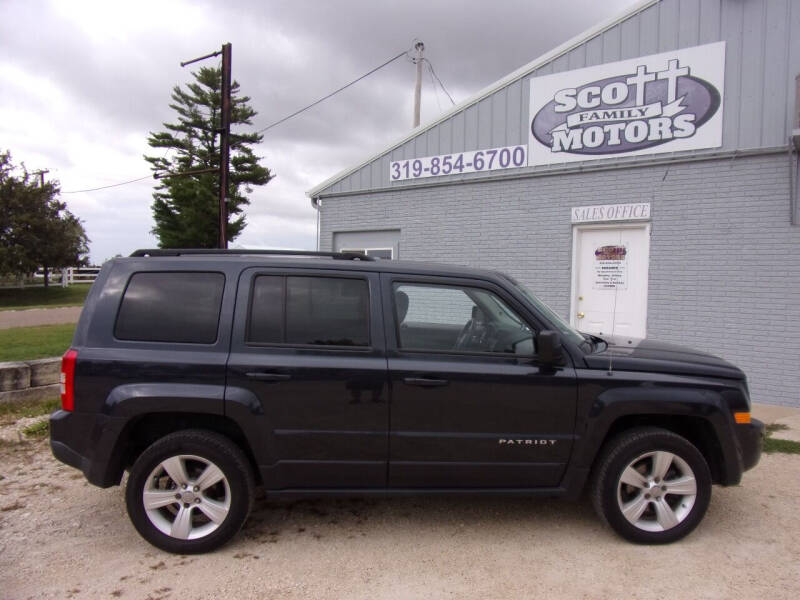 2014 Jeep Patriot for sale at SCOTT FAMILY MOTORS in Springville IA