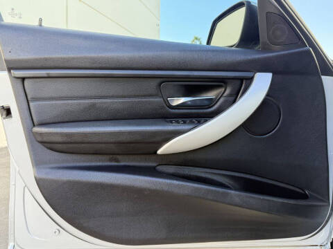 2013 BMW 3 Series 328i