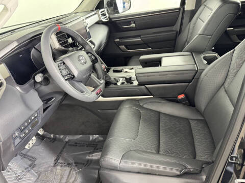 2024 Toyota Sequoia SR5