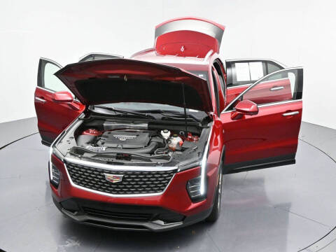 2025 Cadillac XT4 Premium Luxury