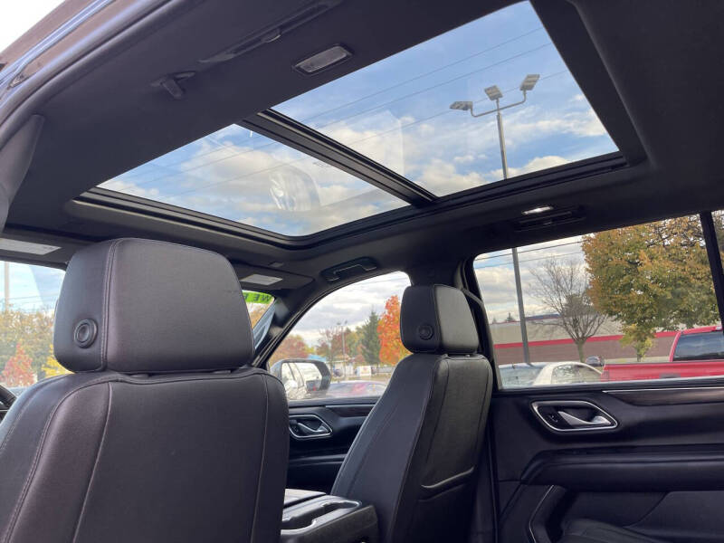 2022 Chevrolet Suburban LT