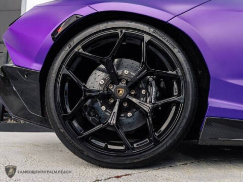 2024 Lamborghini Revuelto