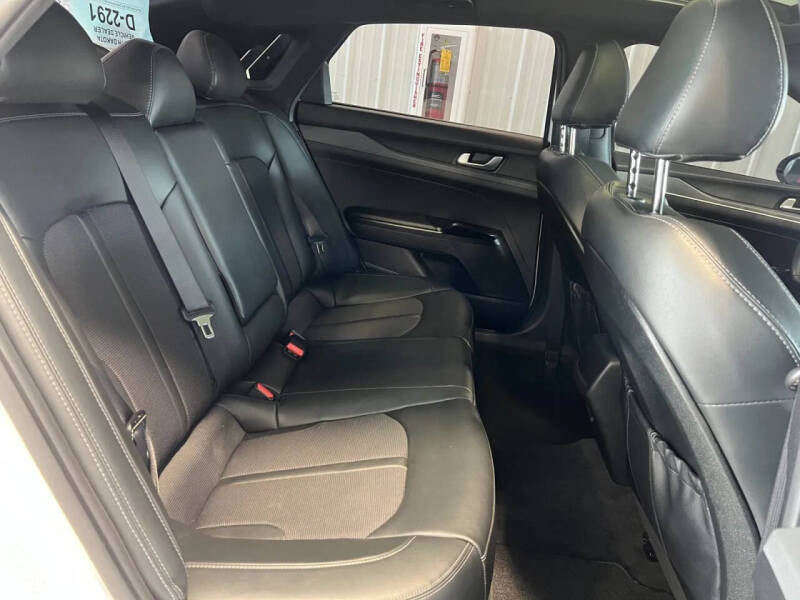 2022 Kia K5