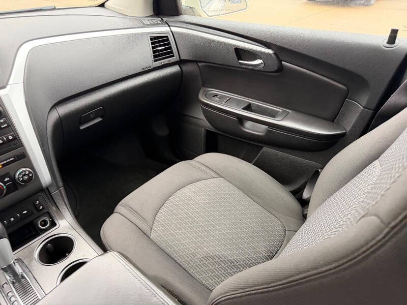 2011 Chevrolet Traverse LT