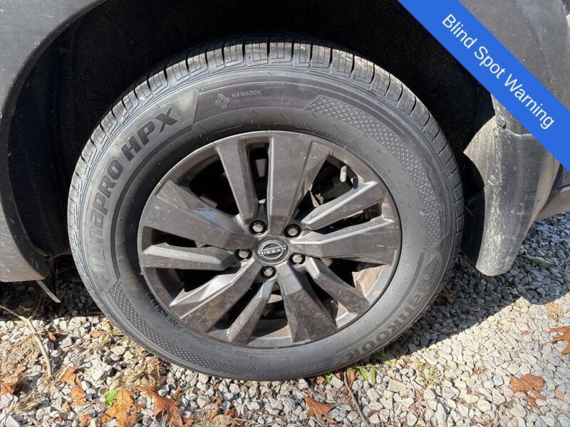 2022 Nissan Pathfinder S