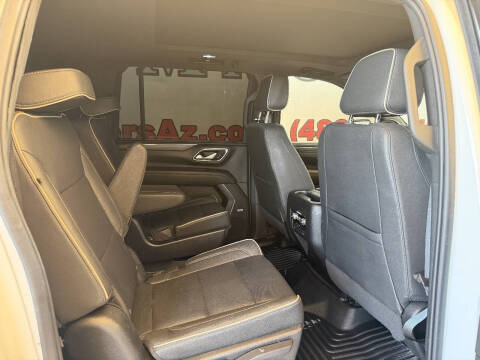 2022 GMC Yukon XL SLT