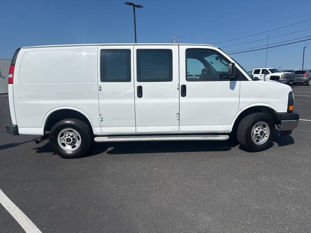 2023 GMC Savana 2500