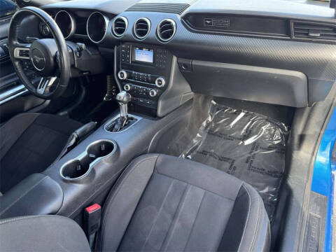 2020 Ford Mustang EcoBoost