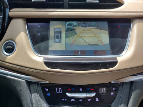 2019 Cadillac XT5 Platinum