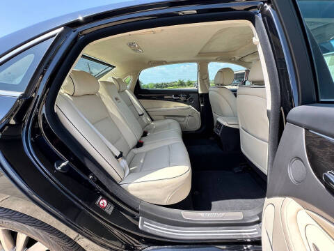 2014 Hyundai Equus Signature