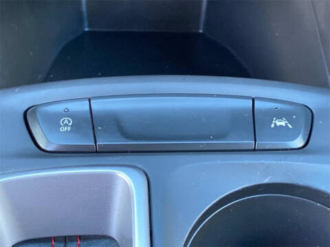 2025 Chevrolet Trax RS