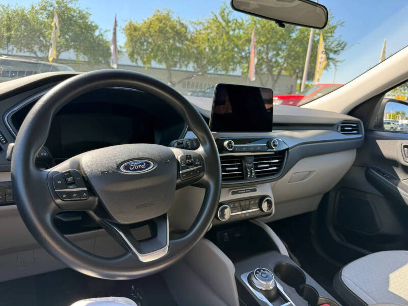 2025 Ford Escape Active
