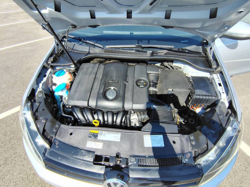 2014 Volkswagen Golf 2.5L PZEV