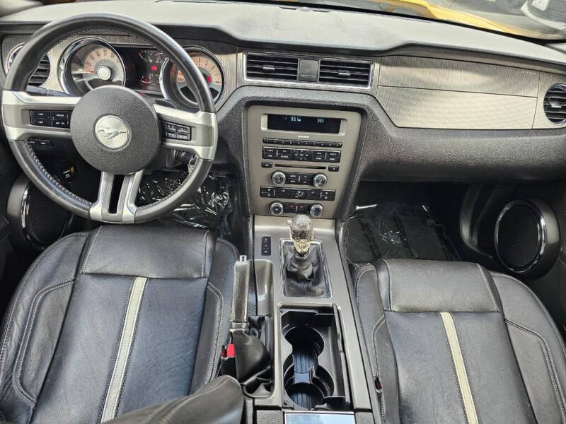 2012 Ford Mustang GT Premium