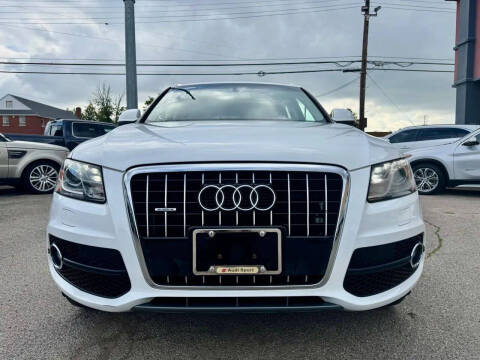 2011 Audi Q5 3.2 quattro Premium Plus