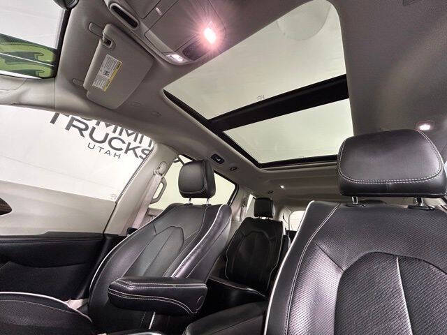 2022 Chrysler Pacifica Limited