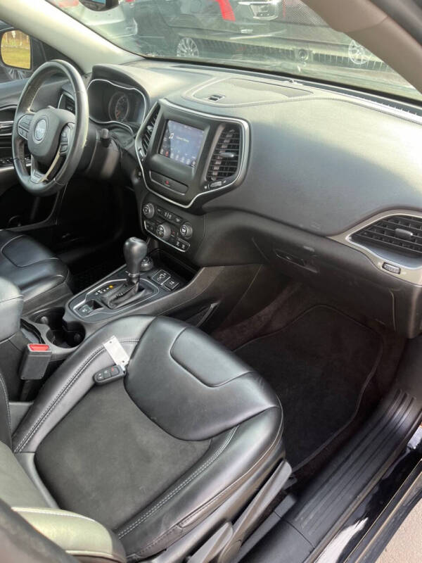 2019 Jeep Cherokee Latitude Plus