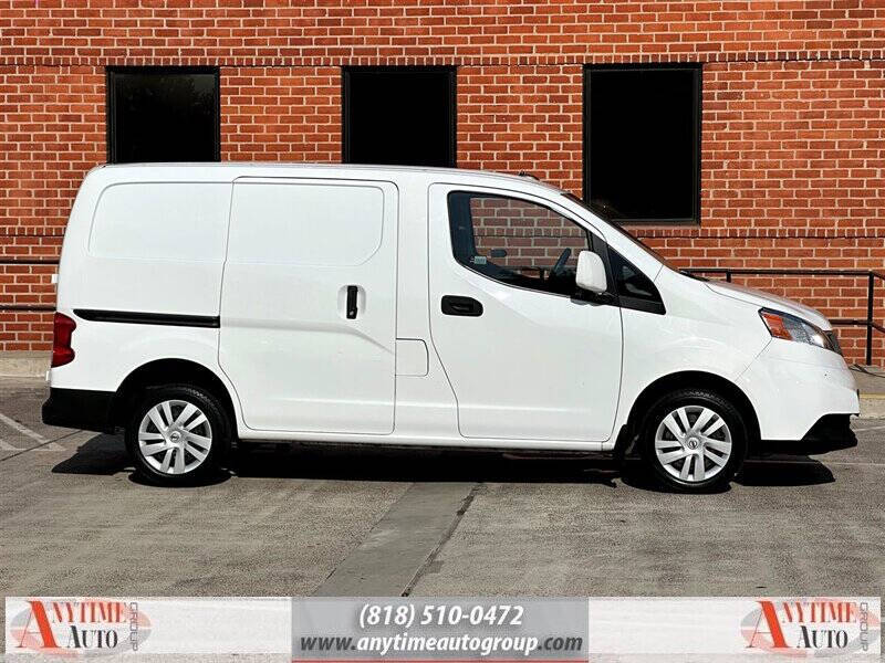2020 Nissan NV200 SV