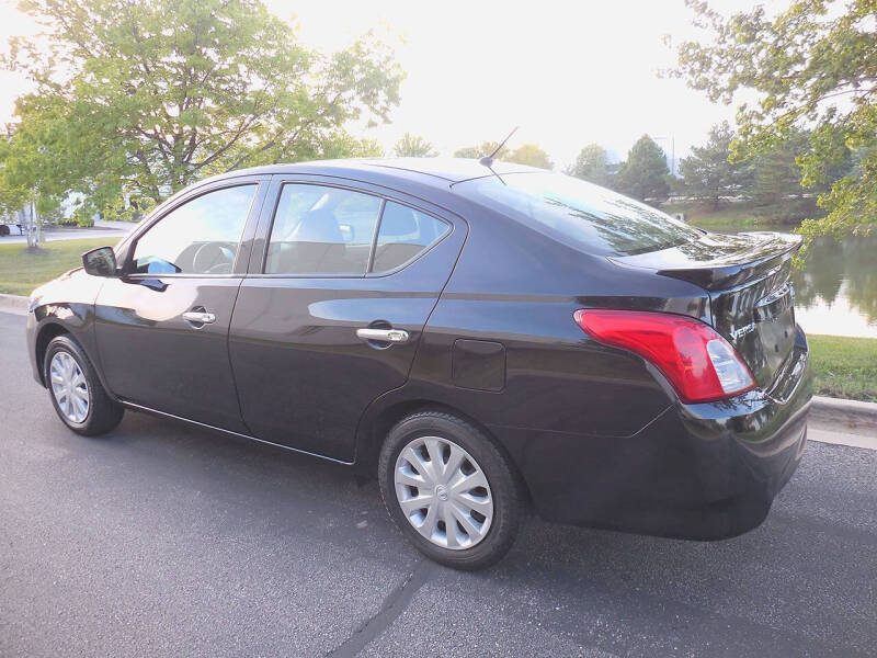 2019 Nissan Versa SV