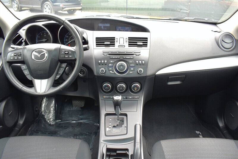2013 Mazda MAZDA3