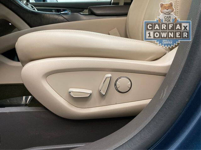 2019 Lincoln Nautilus Select