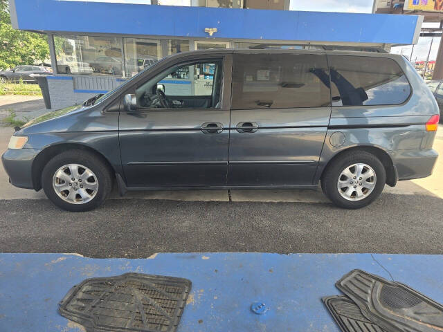 2003 Honda Odyssey for sale at QUEENSGATE AUTO SALES in York, PA