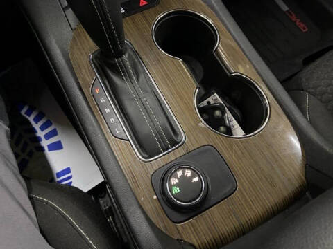 2017 GMC Acadia SLE-2