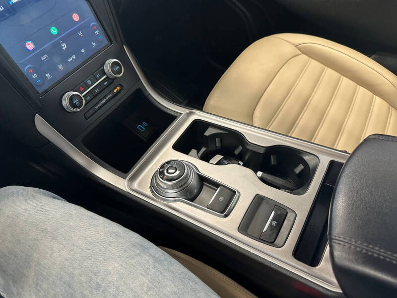 2023 Ford Edge SEL