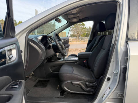 2017 Nissan Pathfinder S