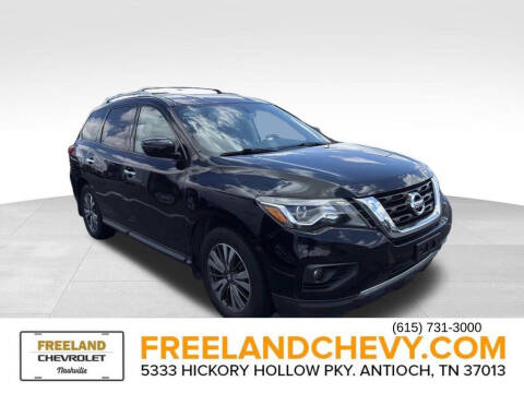 2017 Nissan Pathfinder SV