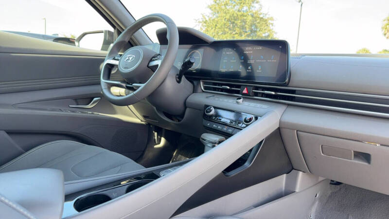 2023 Hyundai Elantra