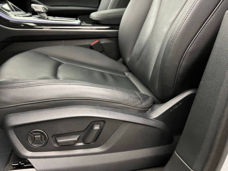2022 Audi Q7 quattro Premium Plus 55 TFSI