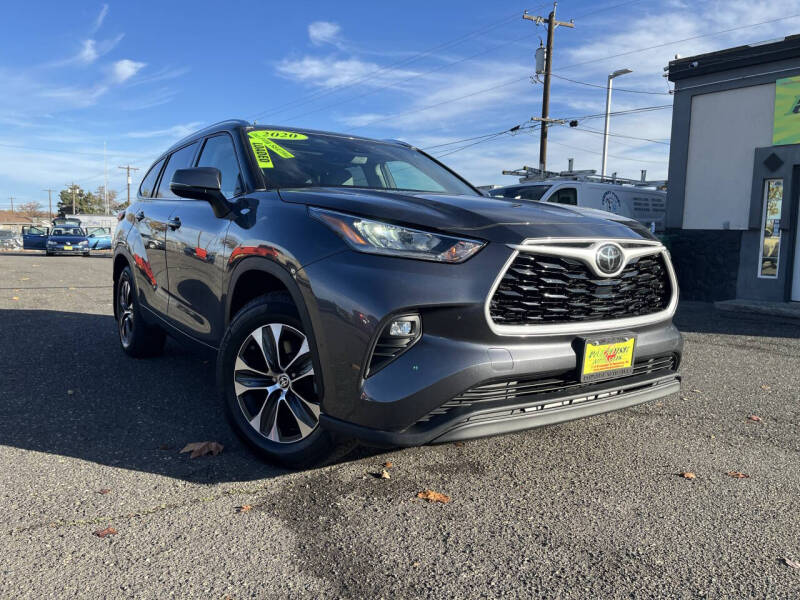 2020 Toyota Highlander XLE's photo