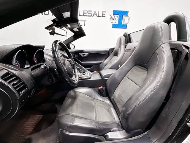 2017 Jaguar F-TYPE Premium