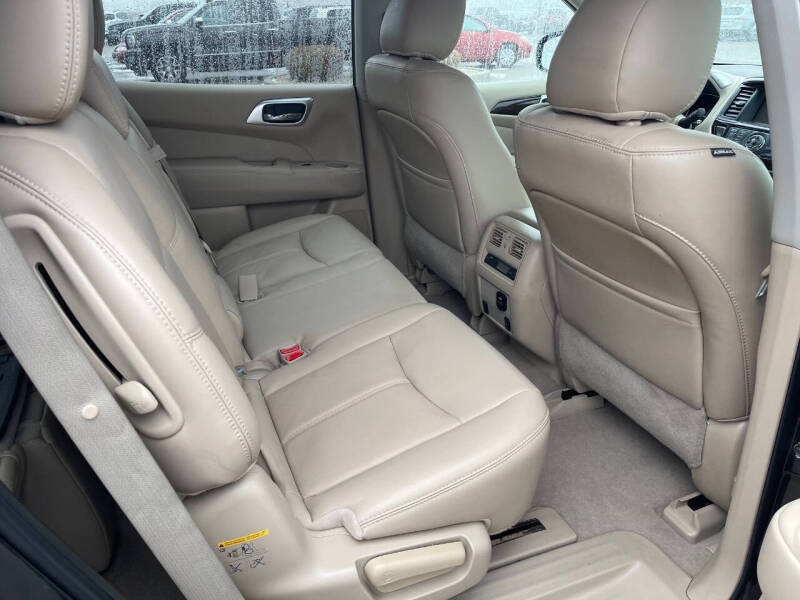 2015 Nissan Pathfinder SL