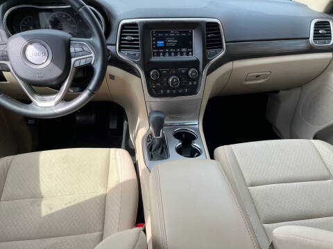 2019 Jeep Grand Cherokee Laredo E