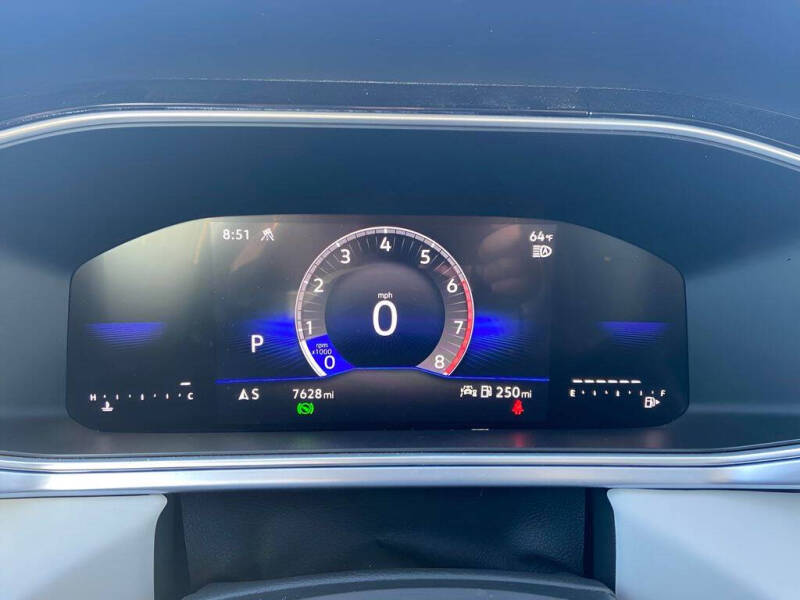 2025 Volkswagen Taos SE 4Motion