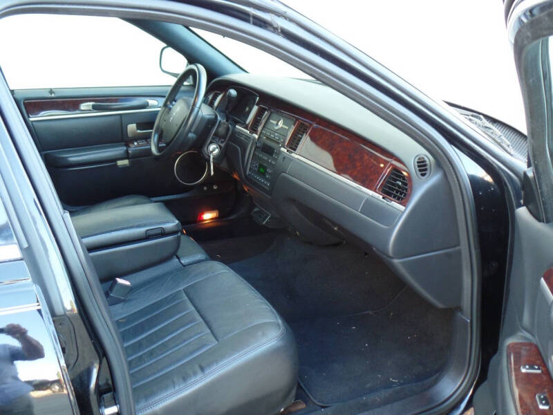 2007 Lincoln Town Car