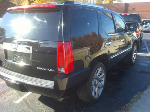 2011 Cadillac Escalade Premium